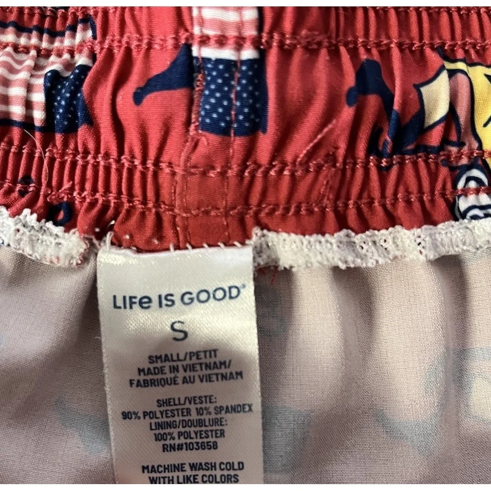 Life is Good Swim Trunks Men's Small Red American Flag Dog All Over Pockets Logo